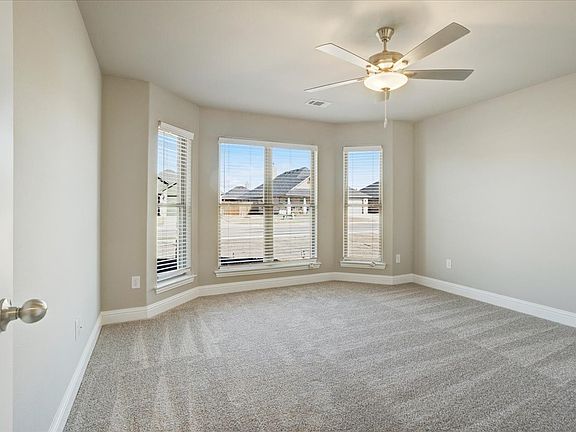 4th image of 2032 Wyldewood Way