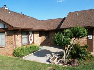 3208 Pondridge #4, Chickasha, OK 73018