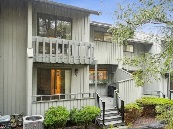 454 Hill St, Boonton Town, NJ 07005