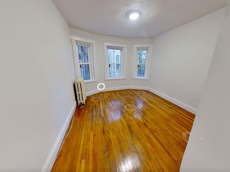 1st image of 49 Worthington St APT 7