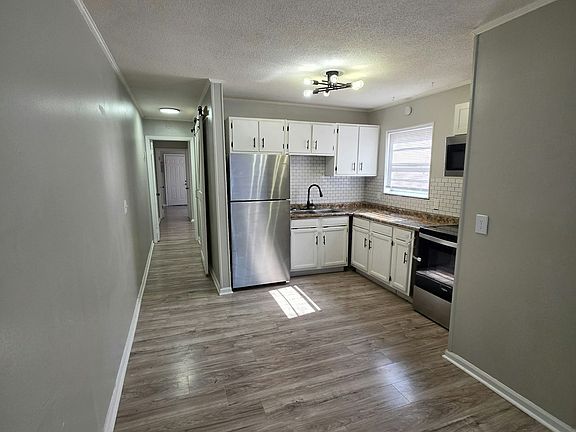 2nd image of 33 Sunrise Ln #168