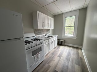77 Neptune Ave #2E, Jersey City, NJ 07305