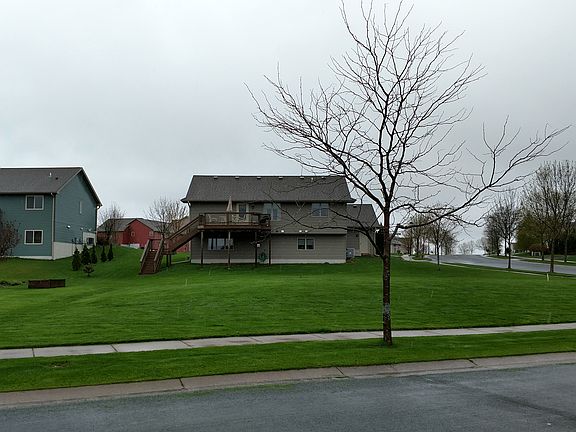 2nd image of 991 Fairchild Dr