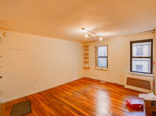 212 Sullivan St #5B, New York, NY 10012