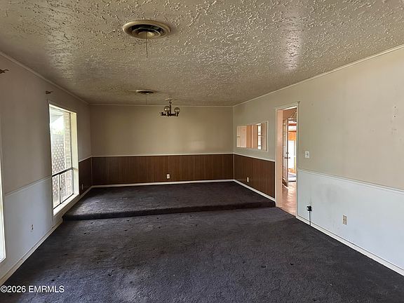 2nd image of 3119 Mountainview Pl