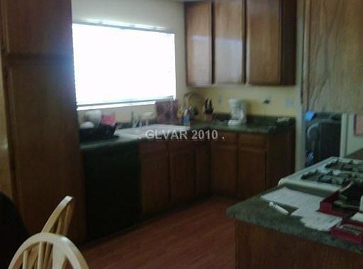 3rd image of 4638 Winfield Dr