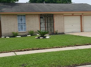 5203 Bungalow Ln, Houston, TX 77048
