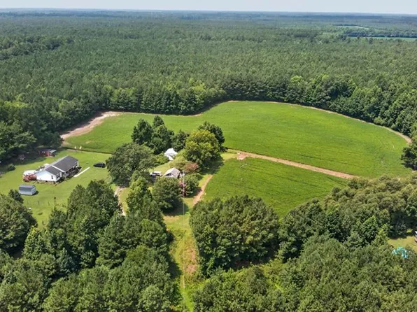 2249 Hosier Rd, Suffolk, VA 23434