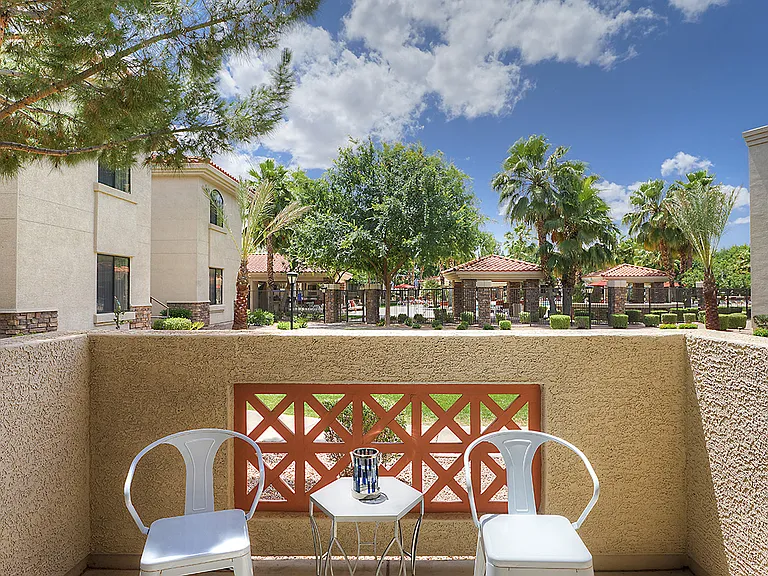 San Palacio Luxury Apartment Community — Photo 6