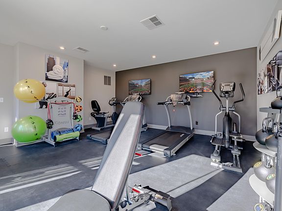 5th image of 652 Foxhill Dr #9-102