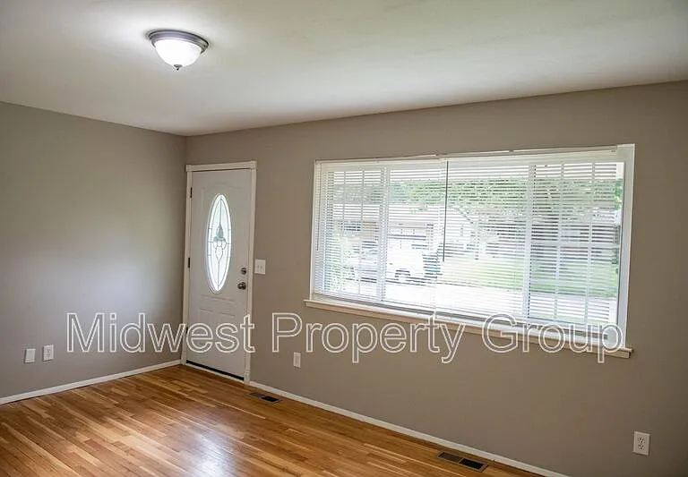 7316 Landi Ct — Photo 3