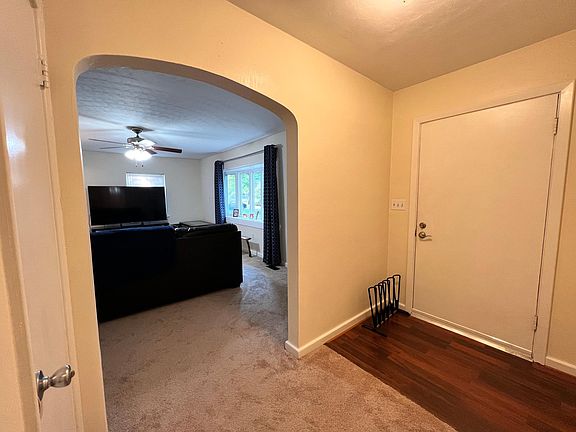 3rd image of 6325 Taylor Dr