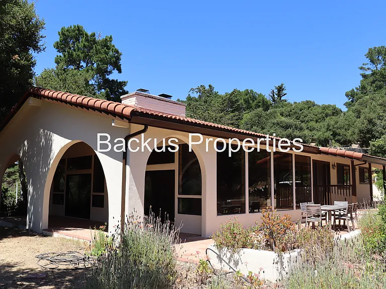 11585 McCarthy Rd — Photo 1