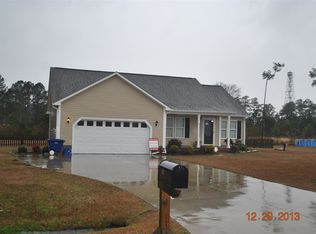 105 Sunny Point Dr, Richlands, NC 28574