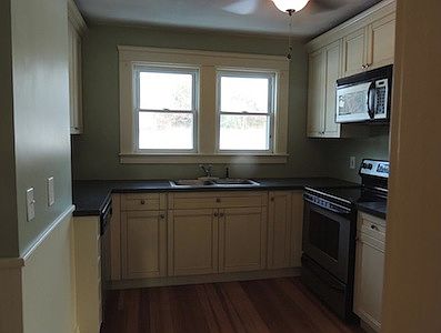 5th image of 86 Pine Hill Ave