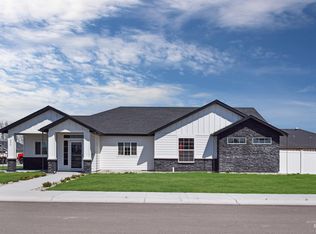 550 Clear Spring St, Burley, ID 83318