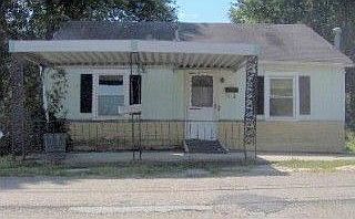 2nd image of 408 Lewis St