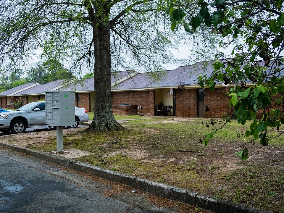 2nd image of 1501 Green St #G-2