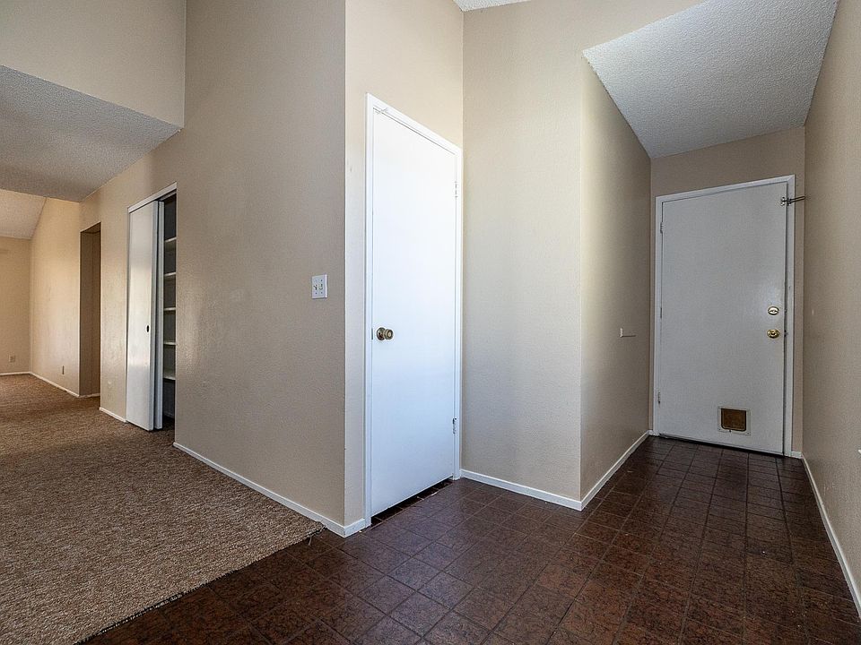 1st image of 15750 La Mar Ct