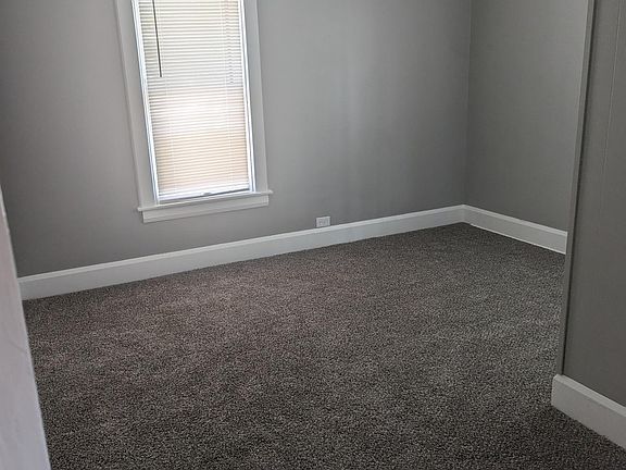 4th image of 107 Blaine St