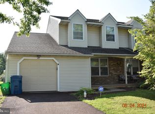 104 Brighten Ct, Perkasie, PA 18944