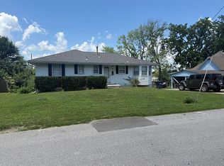 111 NW 17th St, Blue Springs, MO 64015