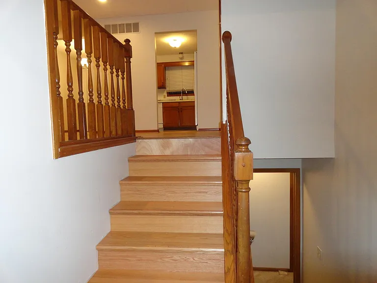 1852 Evergreen Dr NW — Photo 6