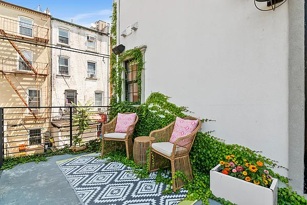 Rented by Brown Harris Stevens | media 19