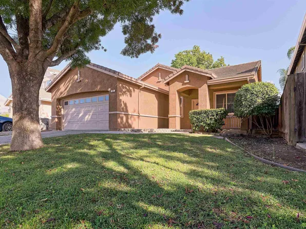 922 Blossom Dr, Brentwood, CA 94513