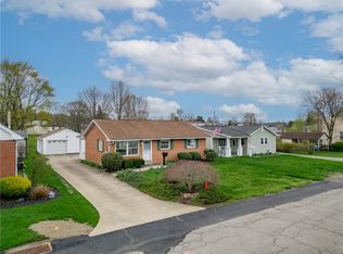 424 E New Castle St, Zelienople, PA