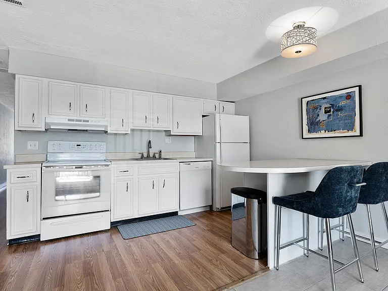 9417 Ventnor Ave #A — Photo 5