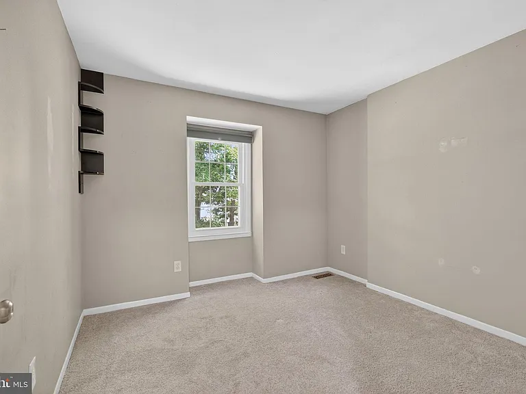 9821 Owens Ct — Photo 26