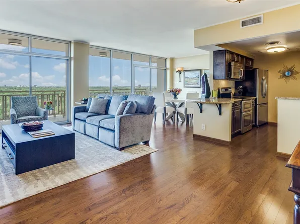 6211 W Northwest Hwy APT 1504, Dallas, TX 75225