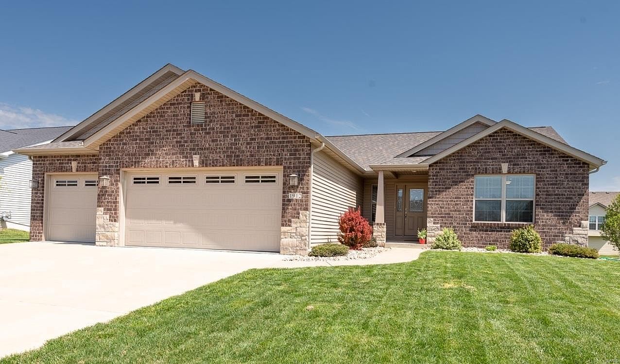 1912 Crimson Oak Dr, Maryville, IL 62062 Zillow