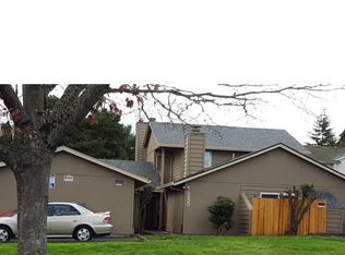 12450 SW Longhorn Ln, Beaverton, OR 97008