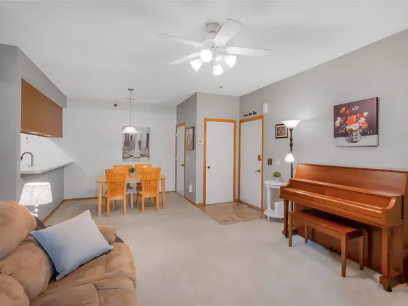 8601 Westown Pkwy Unit 16109, West Des Moines, IA 50266