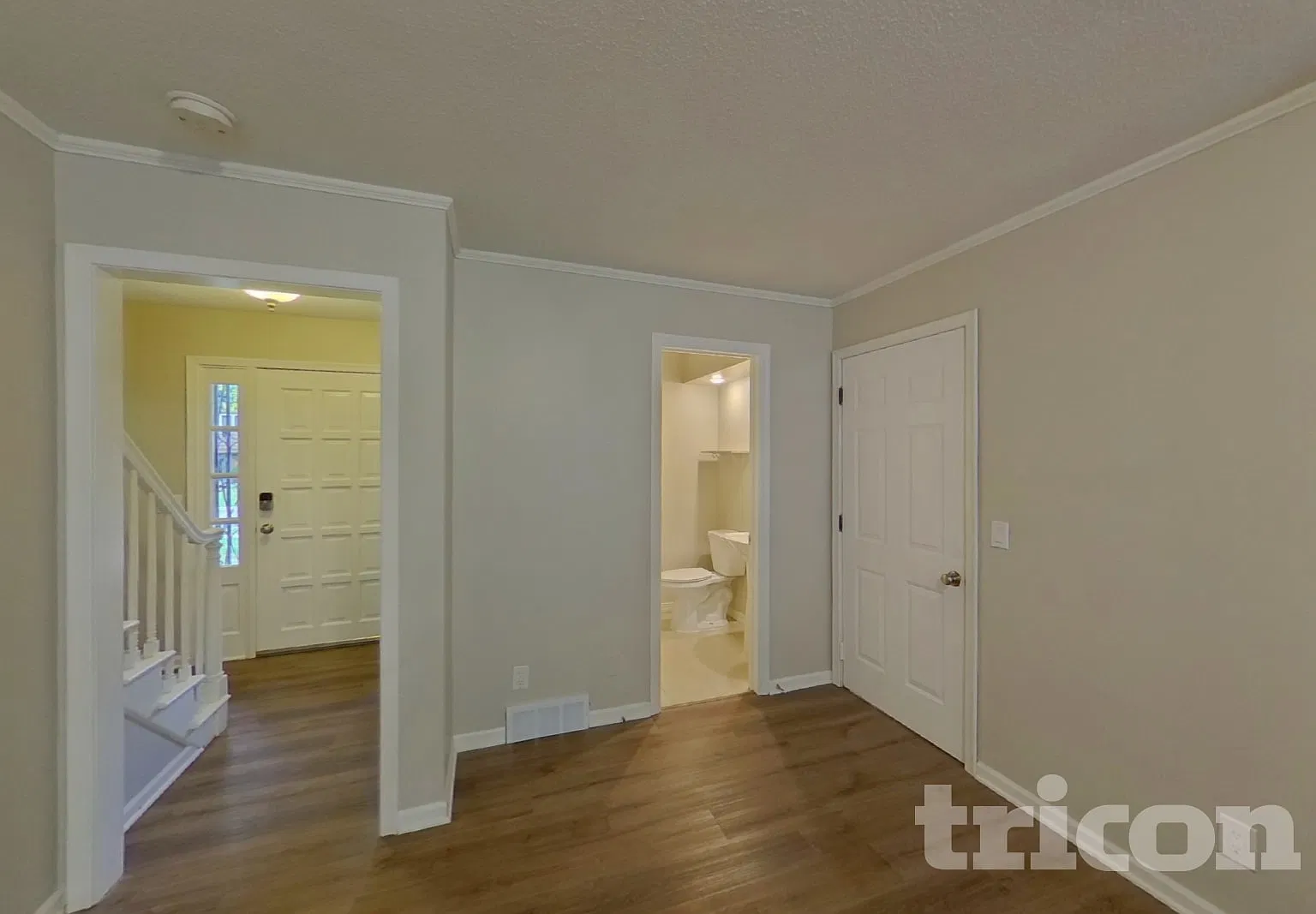 7081 Montrose Road Woodbury MN — Photo 3