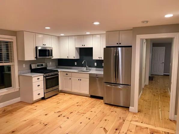 371 Washington Rd, Rye, NH 03870