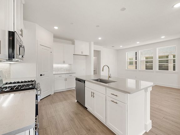 4th image of 3848 Keya Dr