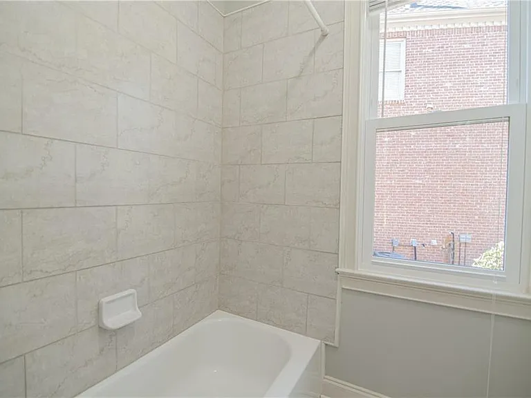 4012 Erin Dr — Photo 37