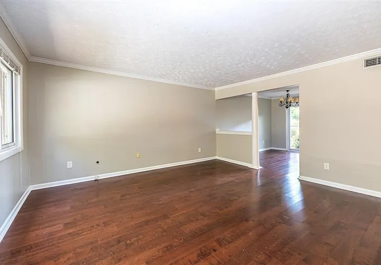 120 Biscayne Dr NW #B10 — Photo 7
