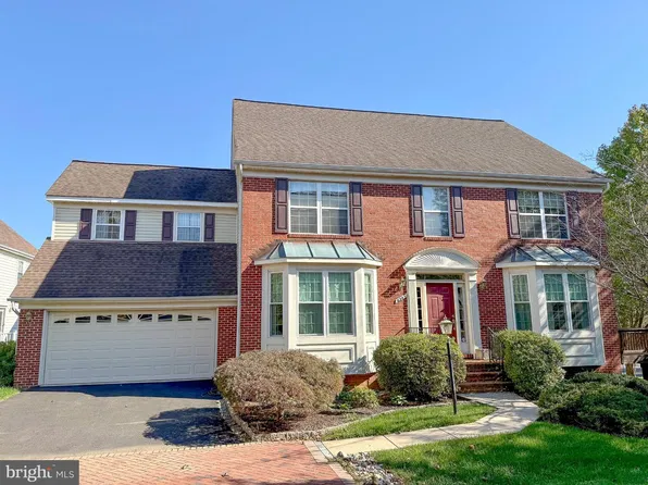 6345 Alderman Dr, Alexandria, VA 22315