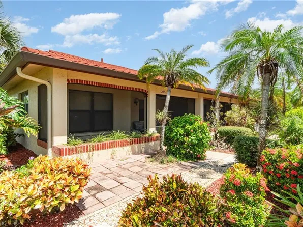 2005 Pine Isle Ln, Naples, FL 34112