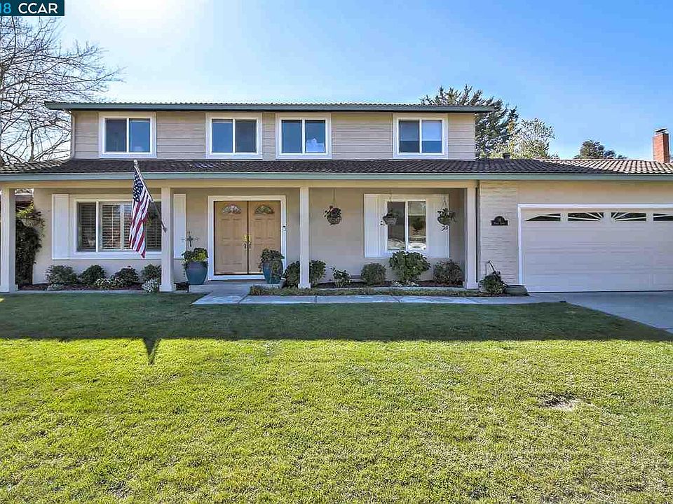 2nd image of 16 Playa Ct