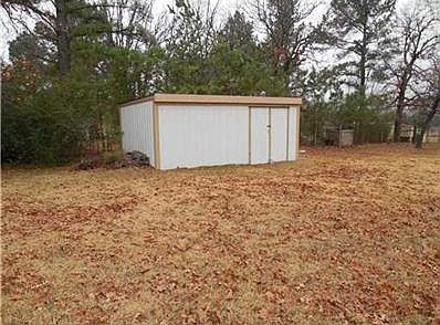 3rd image of 122 Connolly Dr