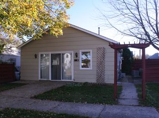 631 3rd St, Kenyon, MN 55946