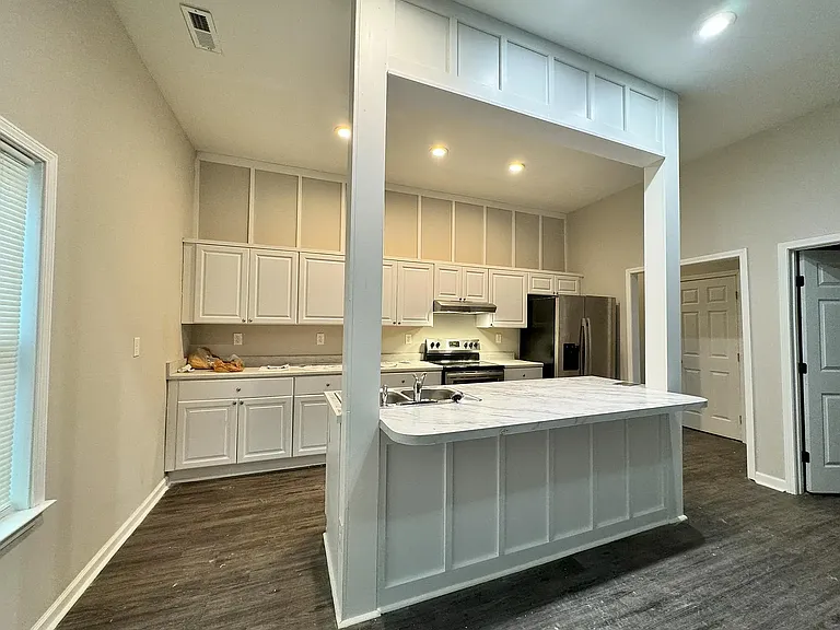 380 Glendale Rd — Photo 4