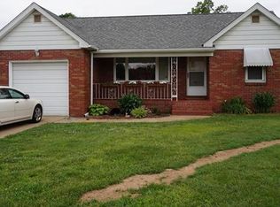 522 N 6th St, Wood River, IL 62095