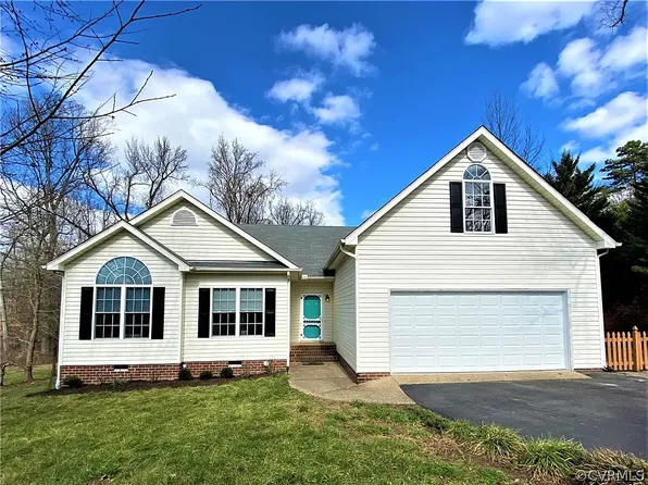 8700 Rockcrest Ct, North Chesterfield, VA 23235