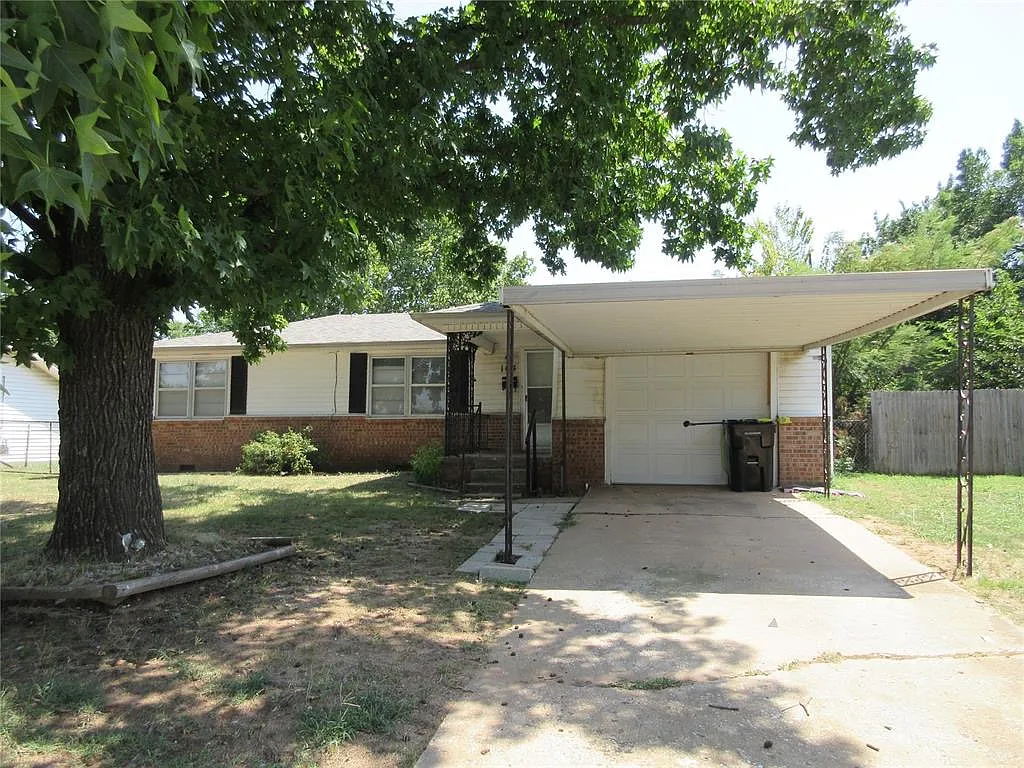 3 bed, 1012 sqft, $940 — Photo 2